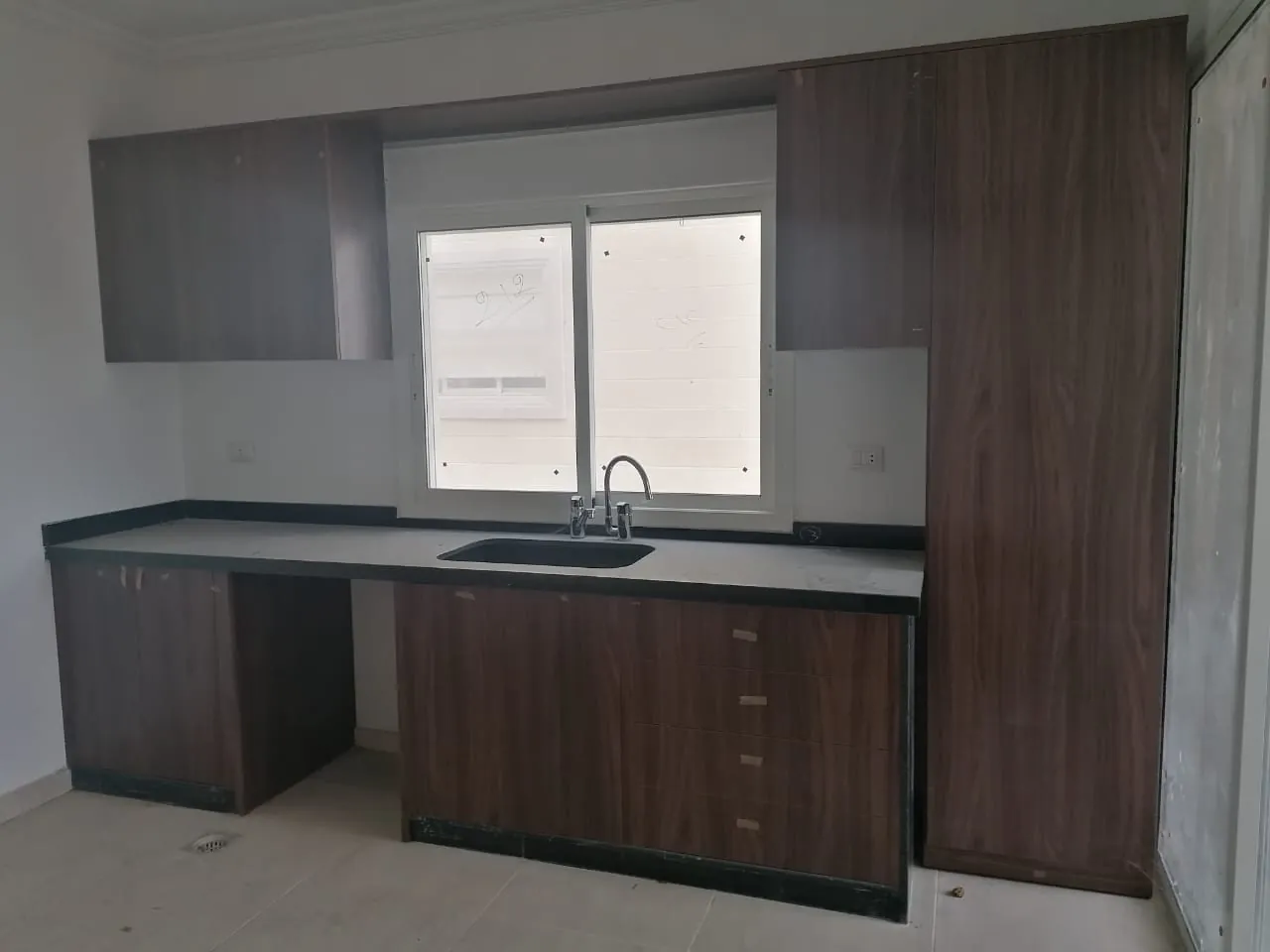 Apartment with Terrace for Sale in a Calm Area of Hboub