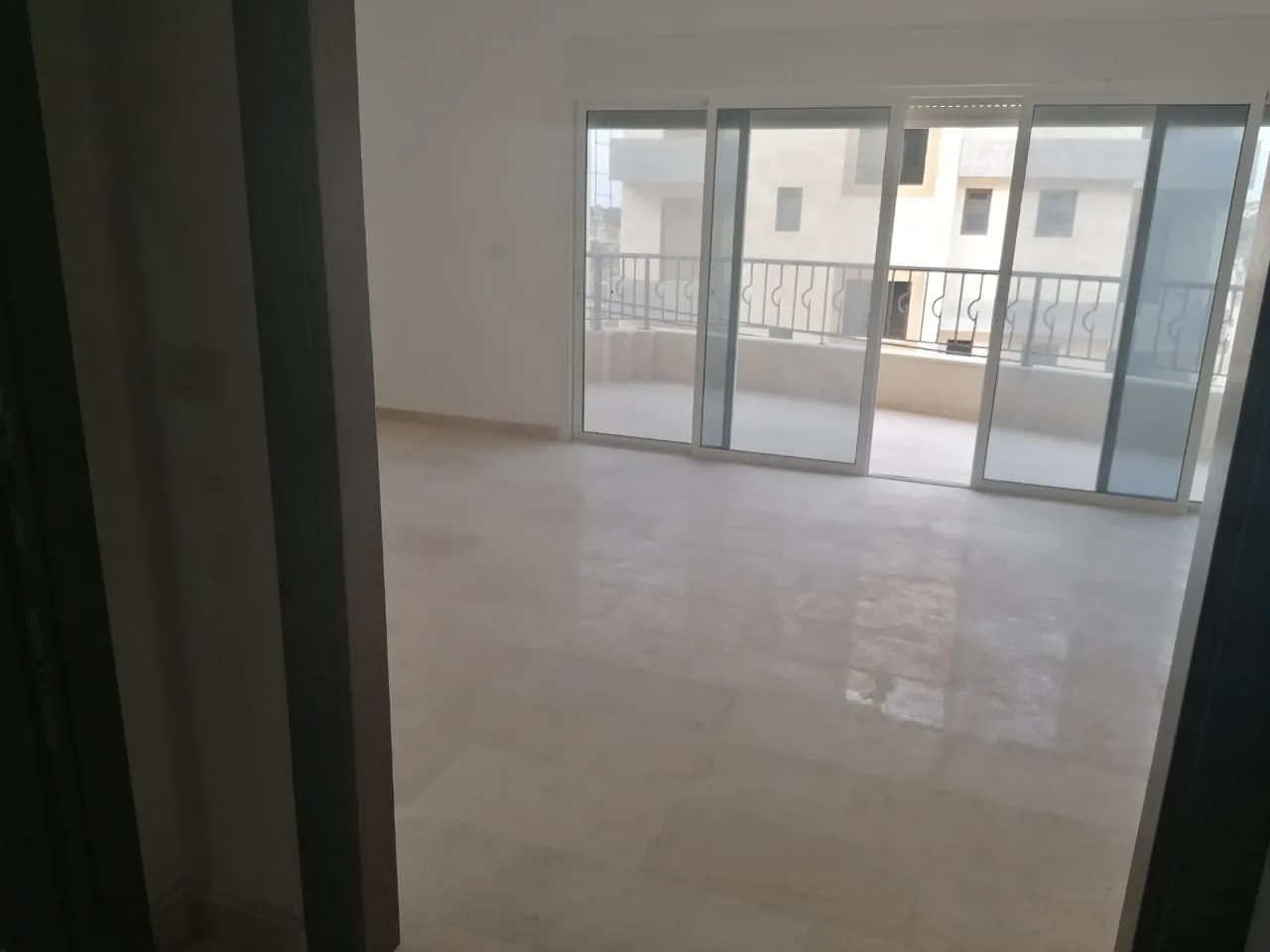 Apartment with Terrace for Sale in a Calm Area of Hboub — الصورة 2