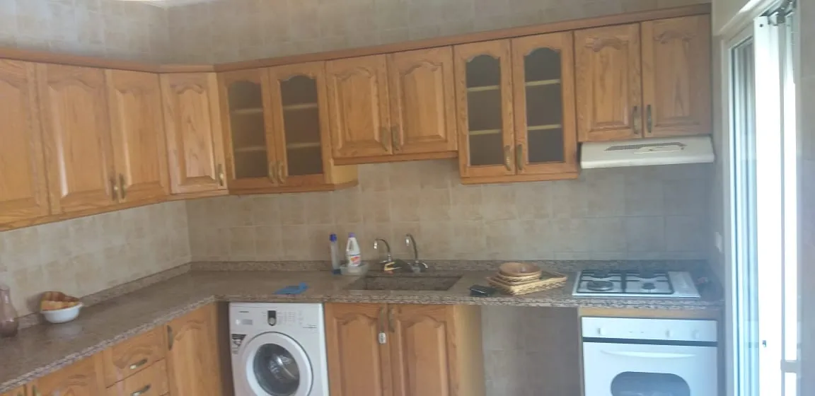 Well Located Apartment For Rent in A Calm Area of Ain Saade — الصورة 4