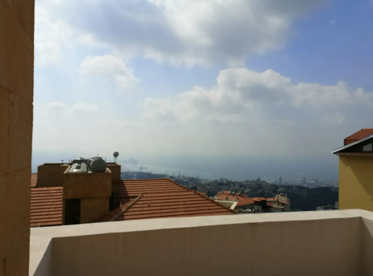 Duplex for Sale in Qannabet Broumana with Terrace — الصورة 2