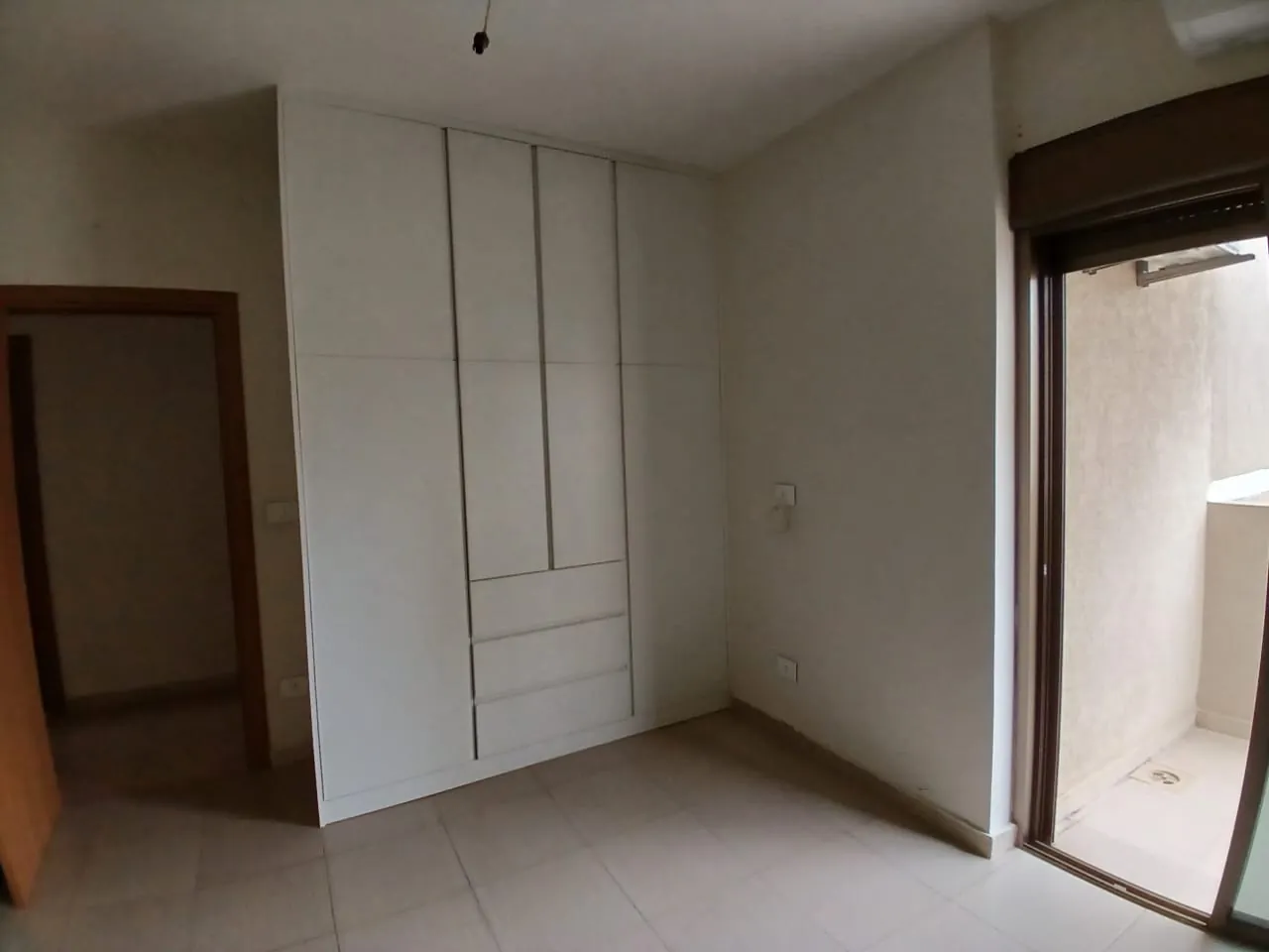 Elegant & Modern Apartment for Rent in Antelias — الصورة 7