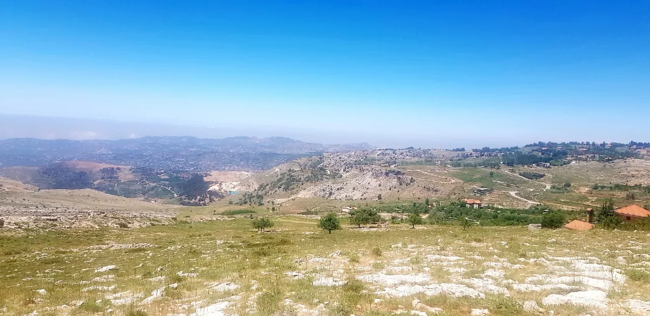 Large Land for Sale in Bakish — الصورة 2