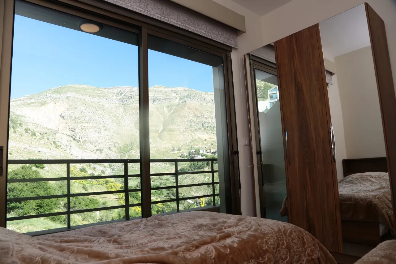 Furnished Chalet with Backyard View for Rent in Chabrouh Faraya — الصورة 4