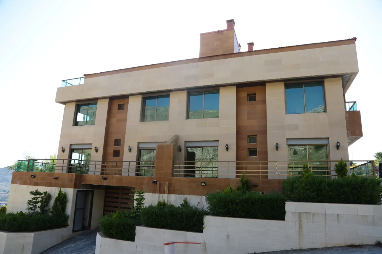 Furnished Chalet With Garden for Rent in Chabrouh, Faraya — الصورة 3