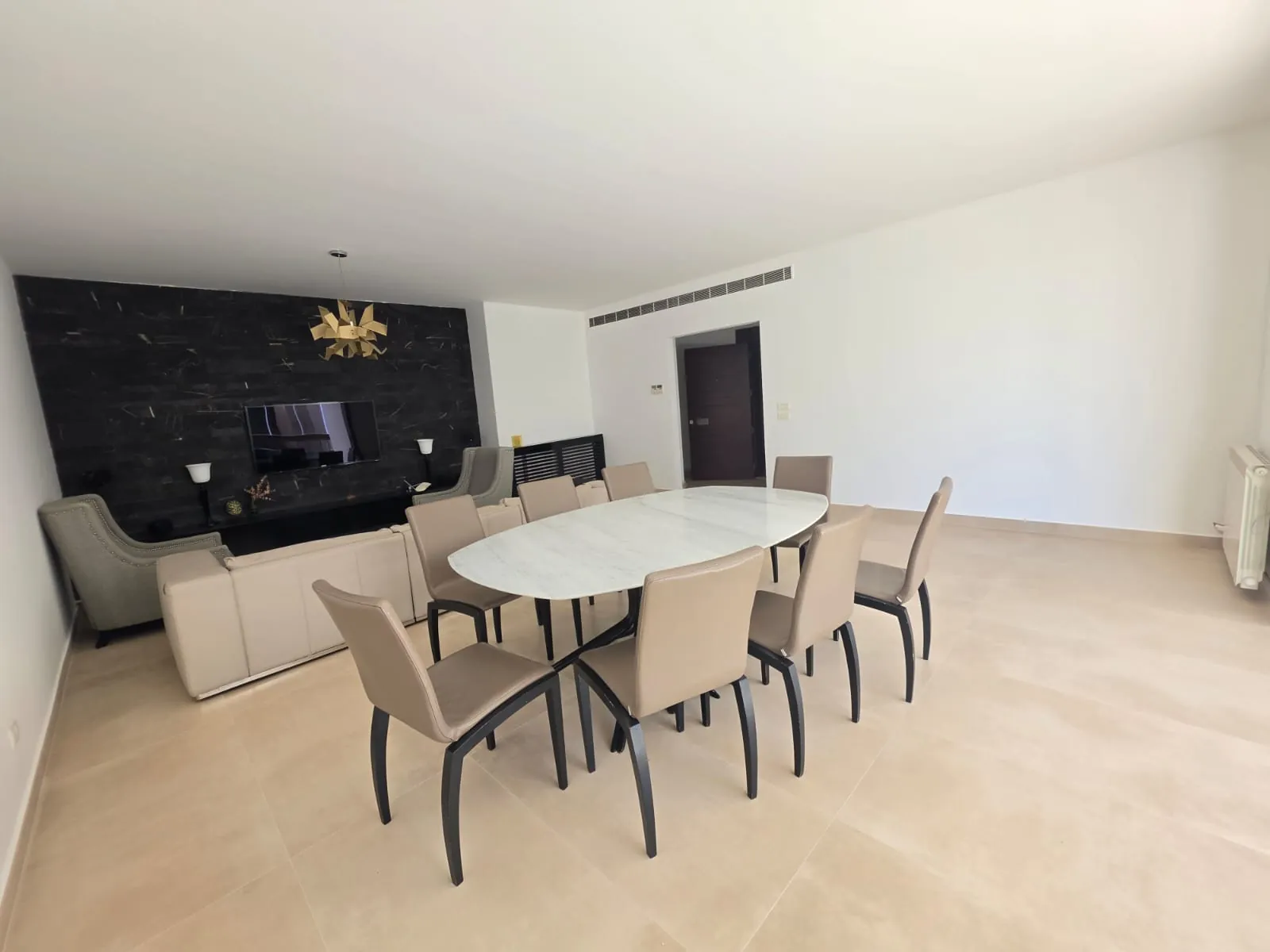 Hot Deal! 180 sqm Apartment for Sale in prime location of Mar Takla — photo 3