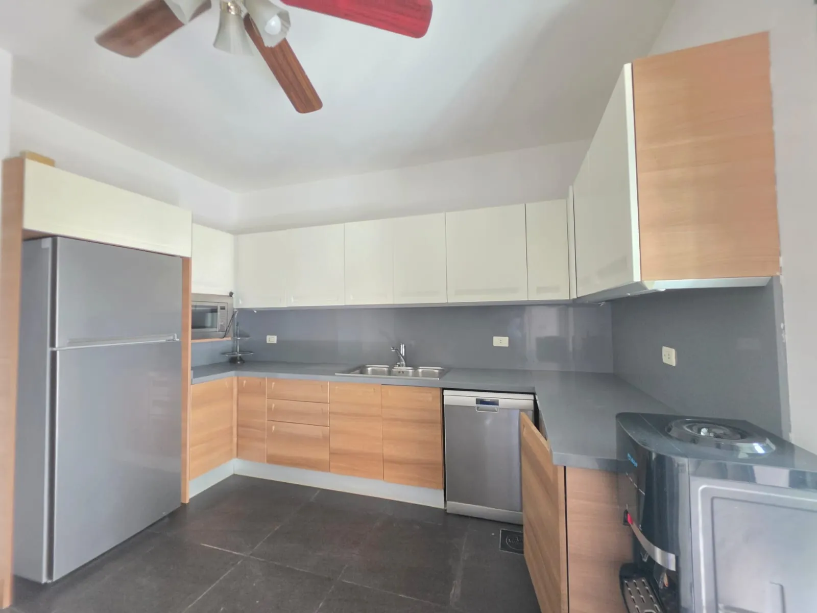 Hot Deal! 180 sqm Apartment for Sale in prime location of Mar Takla — photo 4