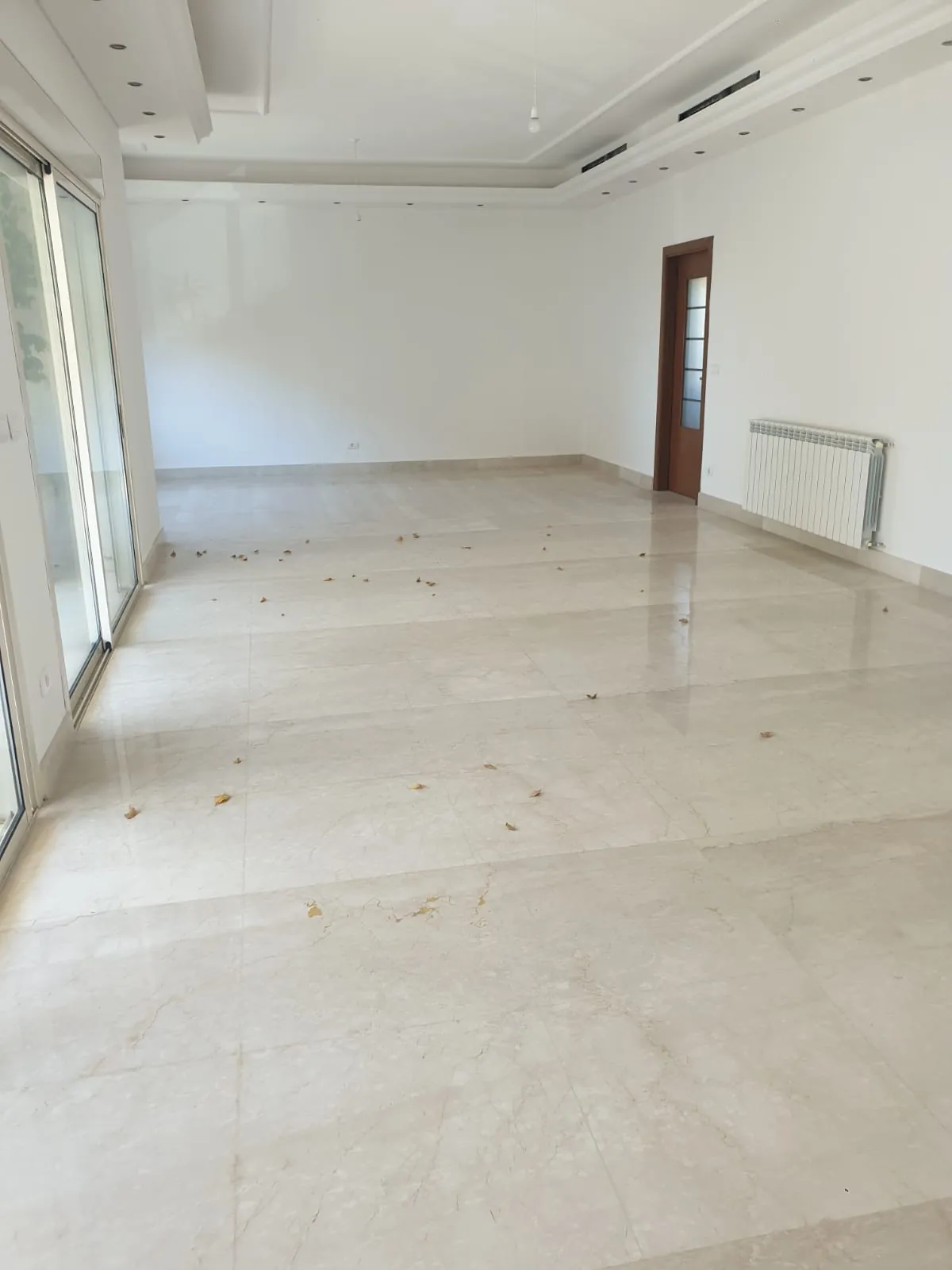Super Deluxe Spacious Apartment For Sale in Jbeil — photo 6