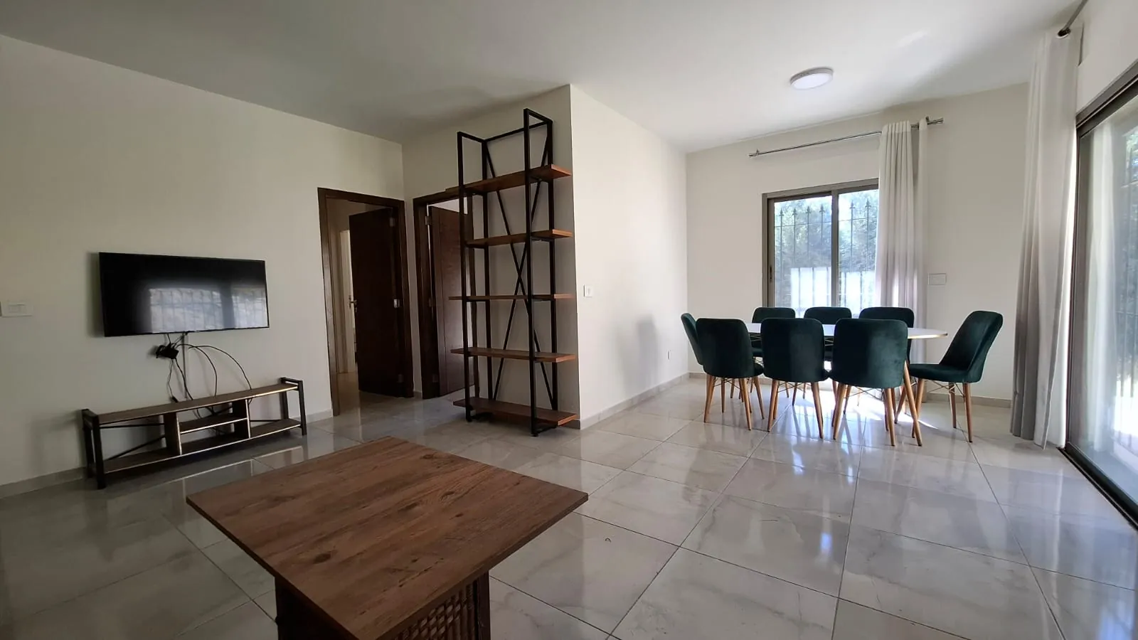 Unfurnished Apartment for Sale in Blat with Garden