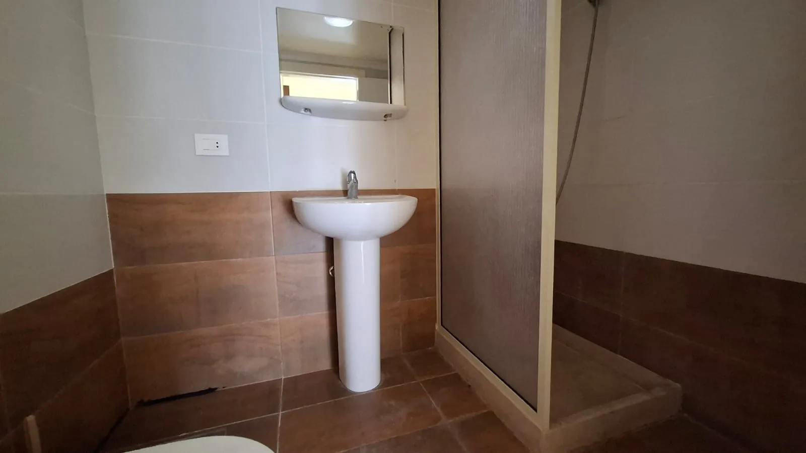 Unfurnished Apartment for Sale in Blat with Garden — الصورة 6