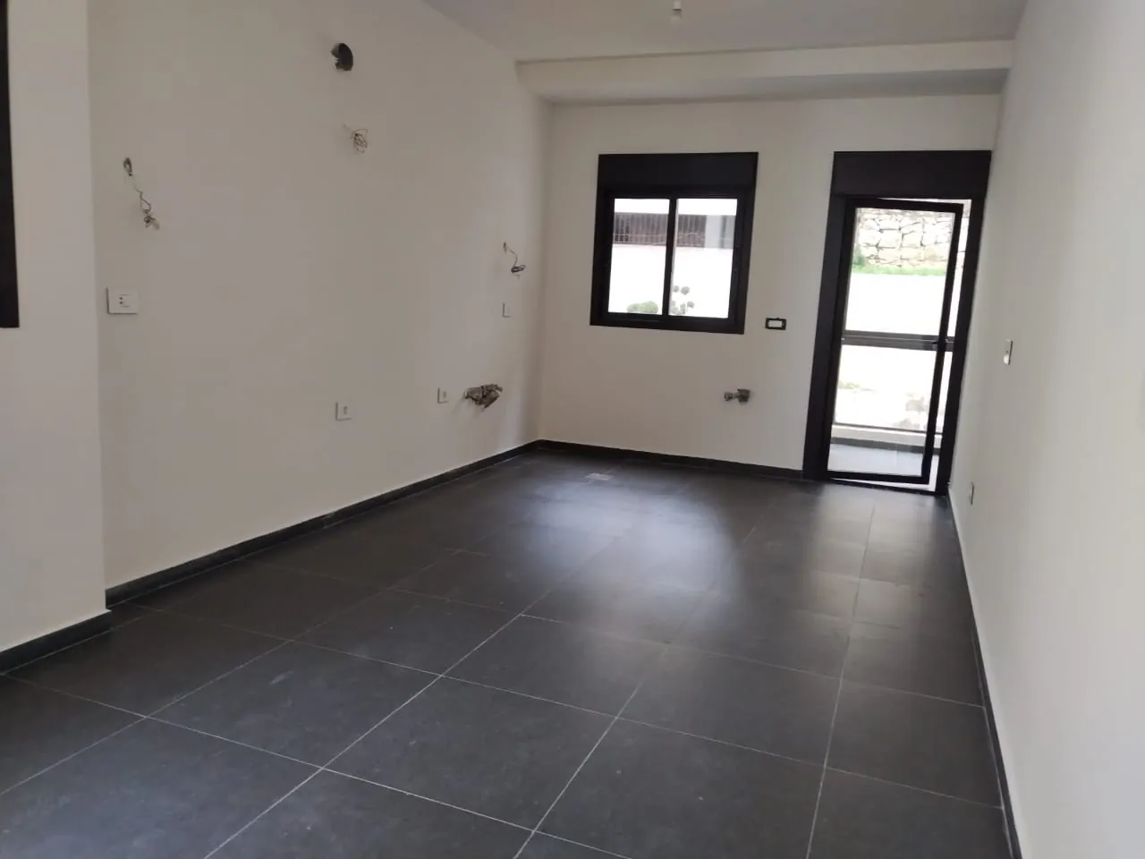 Duplex Apartment for Sale in Haret Sakher with Panoramic View — الصورة 10