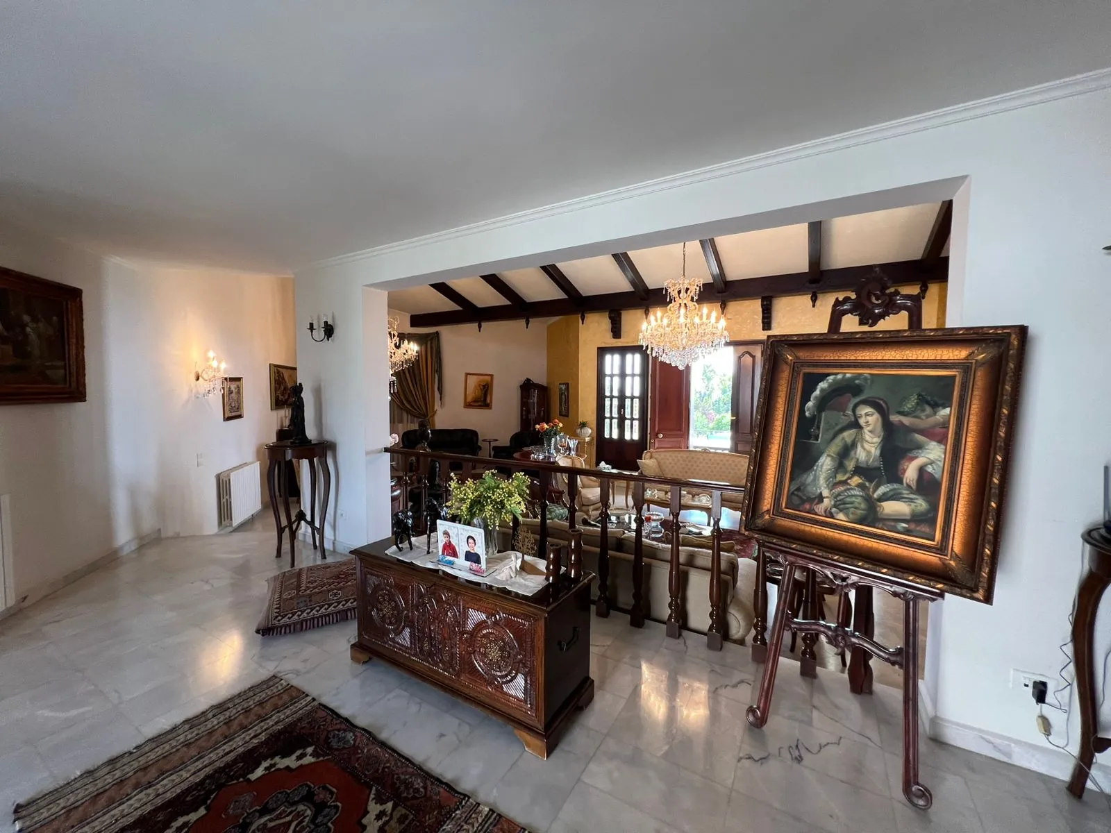 Villa With A Big Garden for Sale in Gherfine, Aamchit — الصورة 4