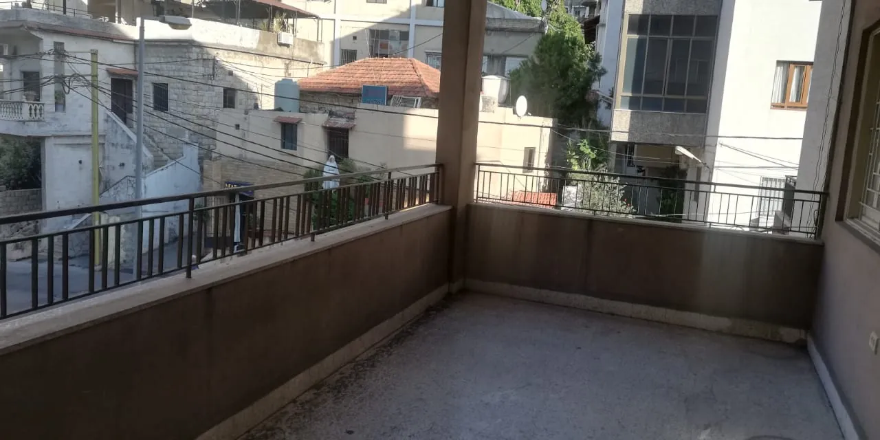 Spacious Apartment with Terrace for Sale in the Heart of Zalka — الصورة 4