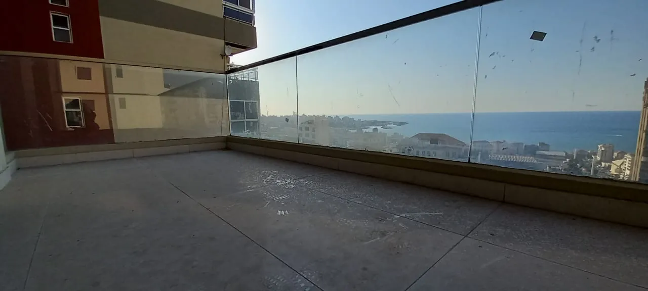 High-End Apartment for Sale in Haret Sakhr with an open Sea View — الصورة 2