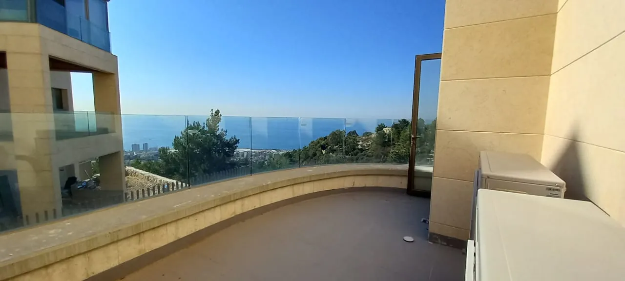A Deluxe Apartment for Rent in Adma with Garden and Open Sea View — الصورة 4
