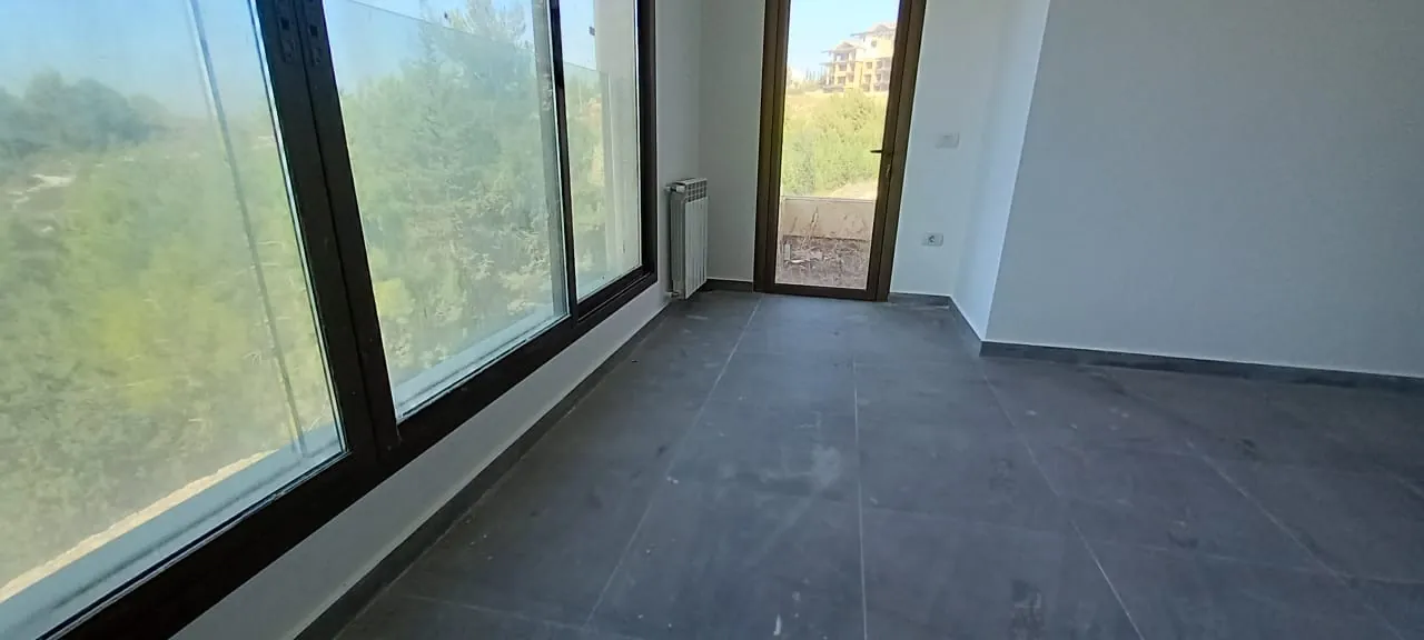 A Deluxe Apartment for Rent in Adma with Garden and Open Sea View — الصورة 7