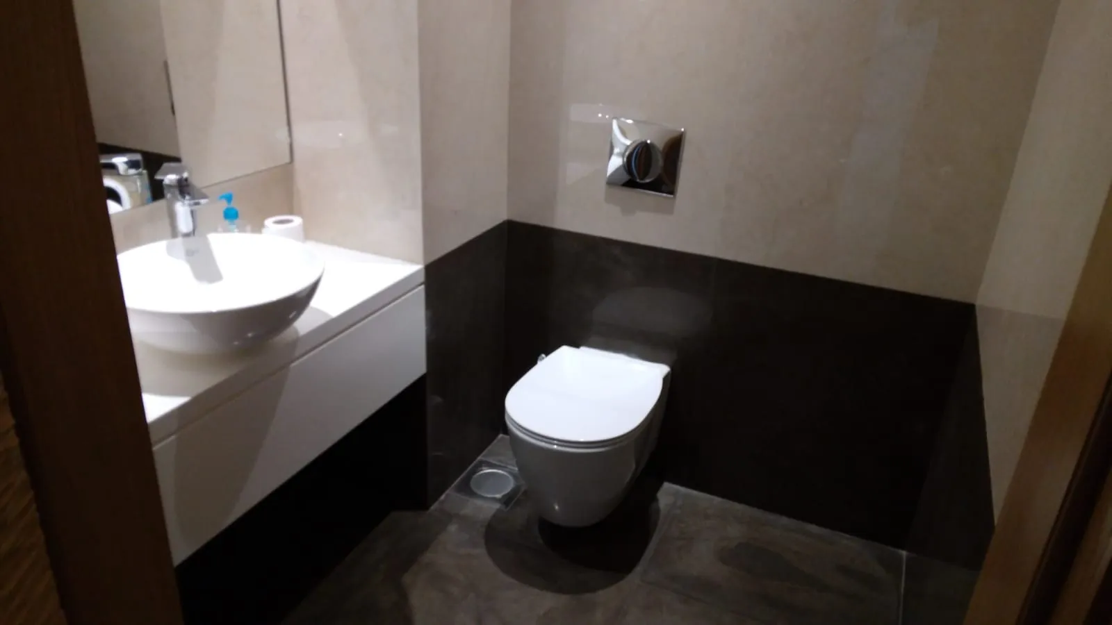 Fully Furnished Spacious Apartment for Rent in Dbayeh — الصورة 10