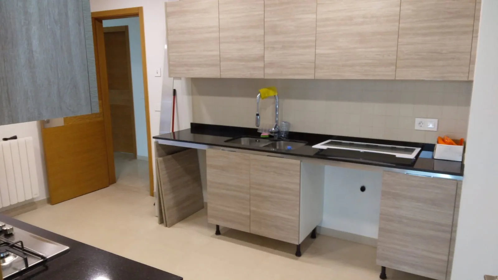 Fully Furnished Spacious Apartment for Rent in Dbayeh — الصورة 5