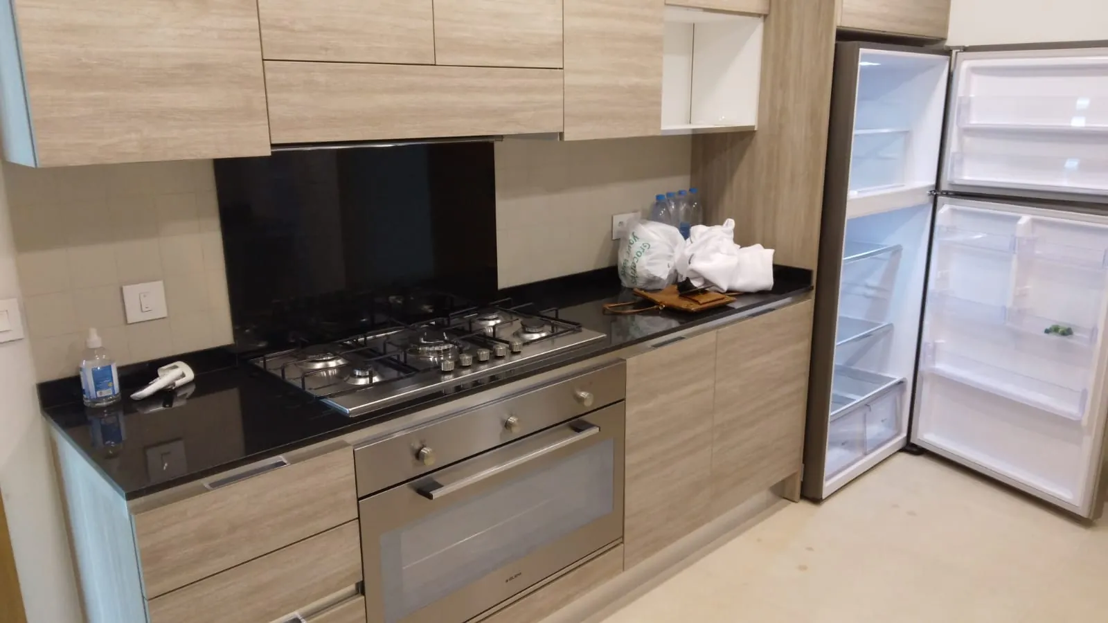 Fully Furnished Spacious Apartment for Rent in Dbayeh — الصورة 8