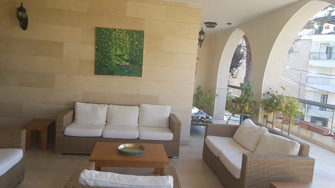 Spacious Apartment For Rent with Large Garden and Terrace in Baabdat — الصورة 4