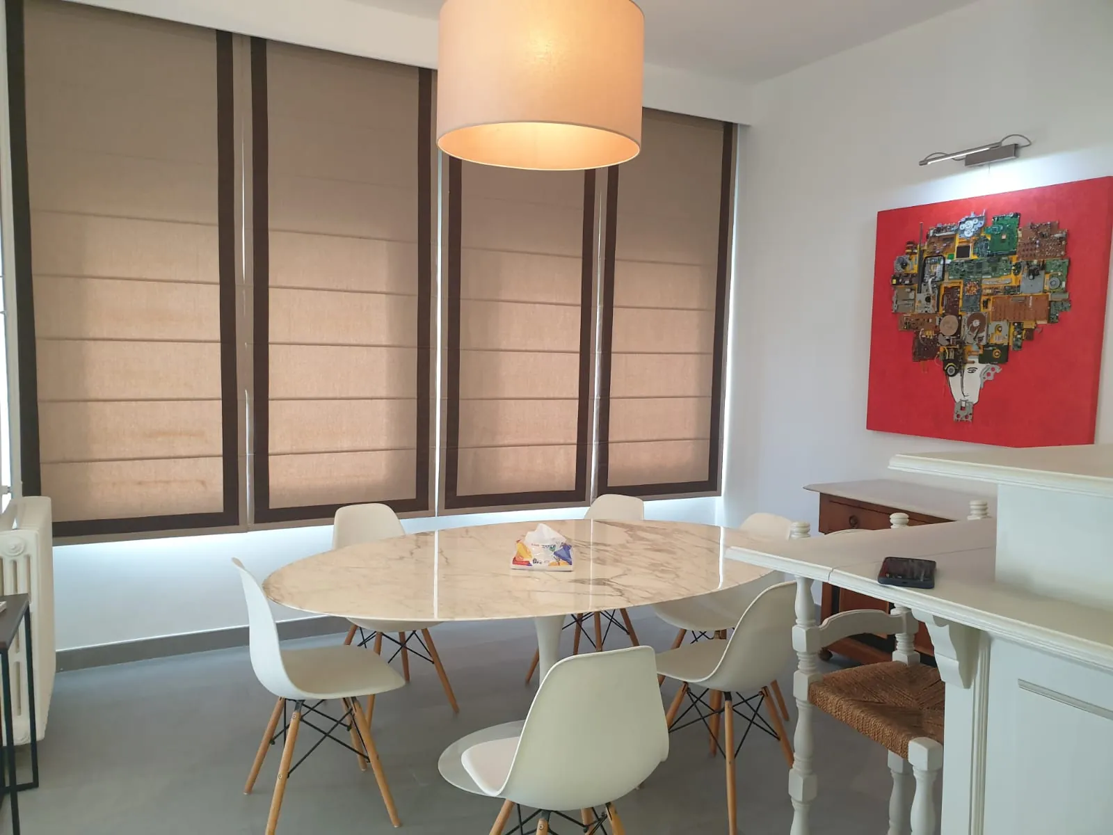 Fully Furnished Duplex Apartment With Terrace For Rent in Achrafieh, Tabaris — الصورة 2