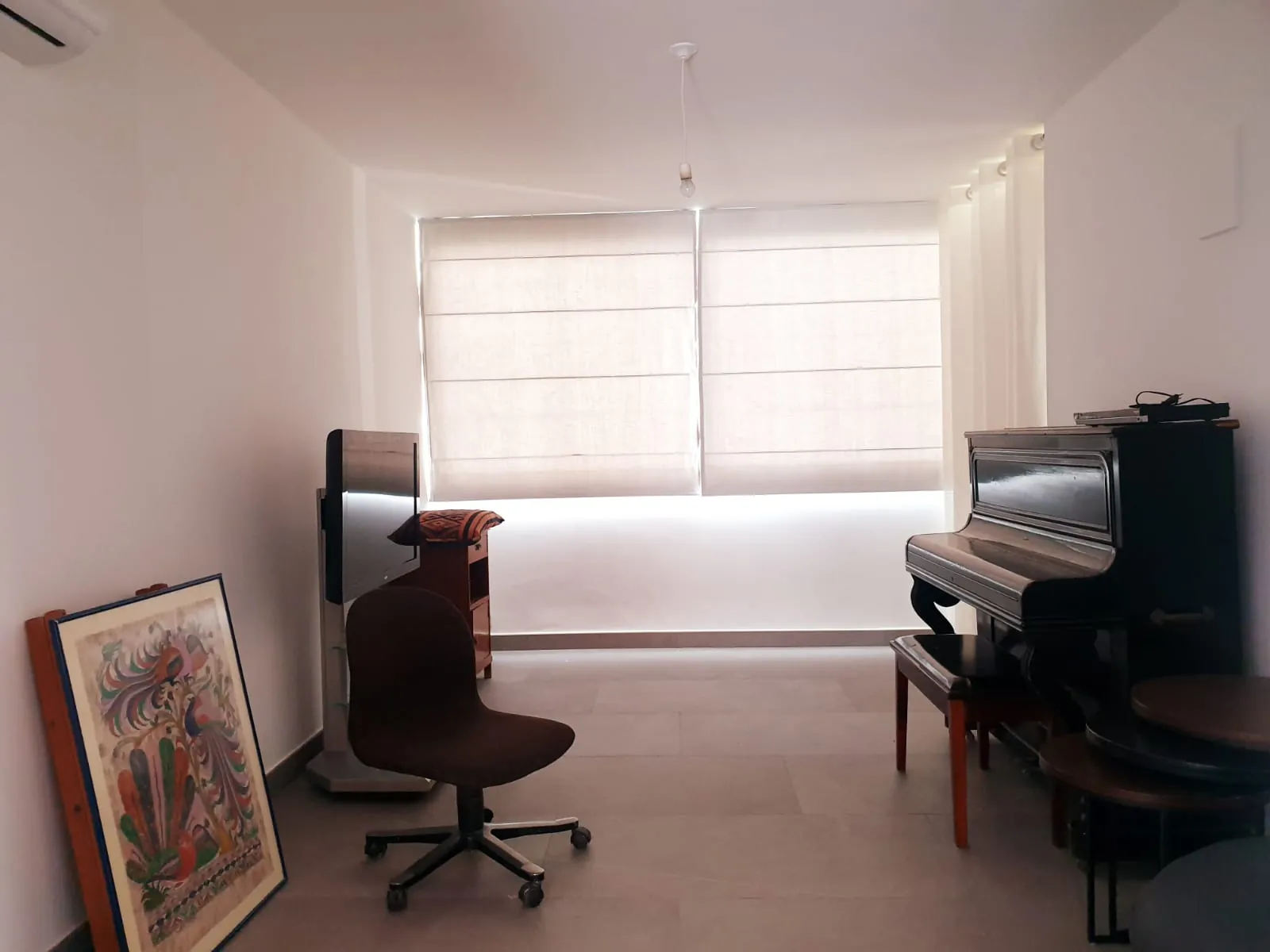 Fully Furnished Duplex Apartment With Terrace For Rent in Achrafieh, Tabaris — الصورة 8