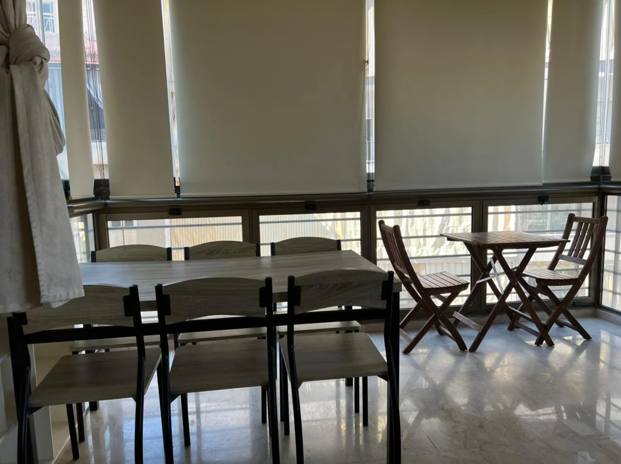 Fully Furnished Apartment For Rent in Achrafieh — الصورة 3