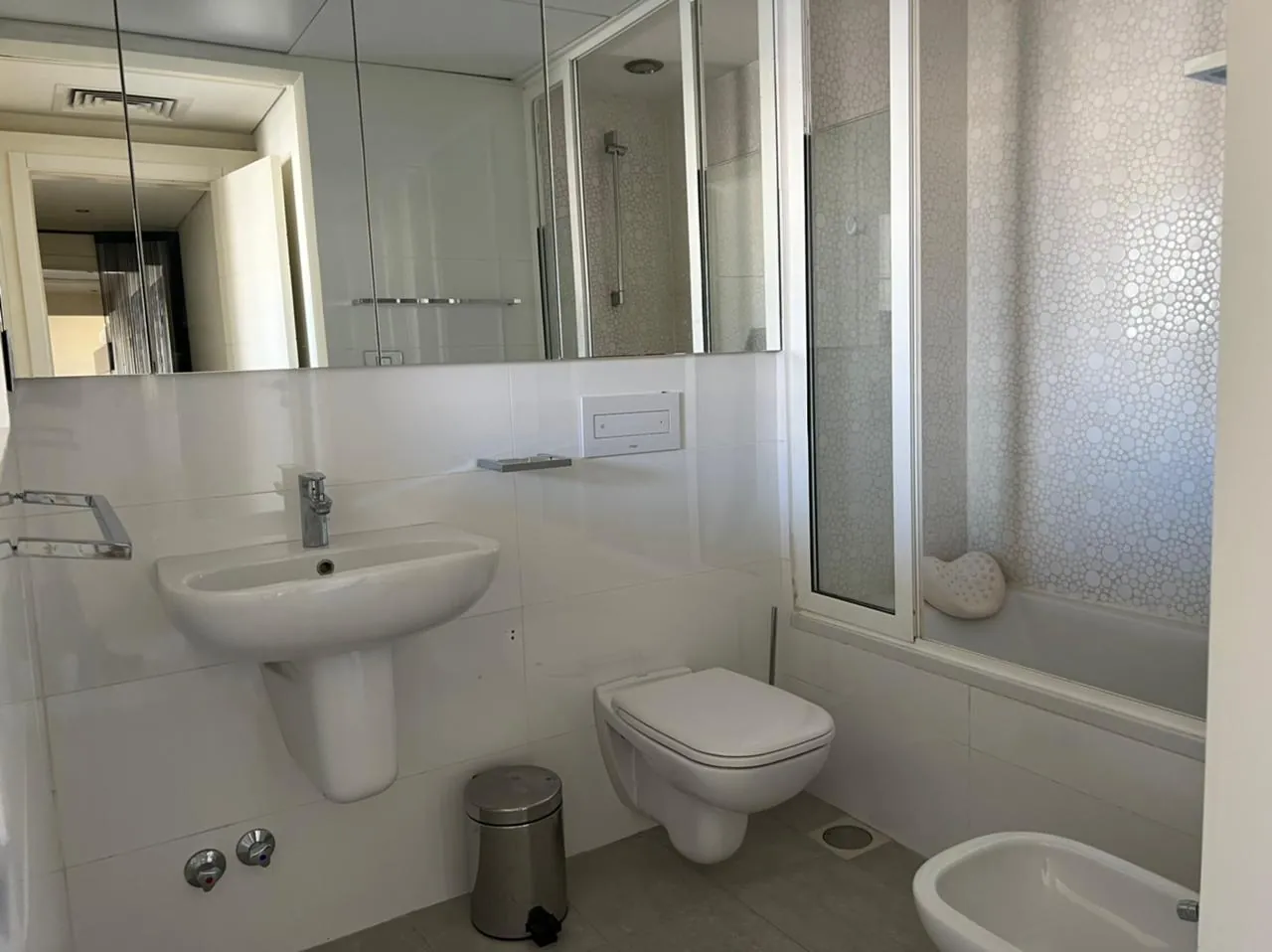 Fully Furnished Apartment For Rent in Achrafieh — الصورة 9