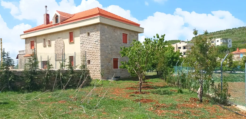 Fully Decorated Villa And Furnished For Rent in Wata El Joz — الصورة 7