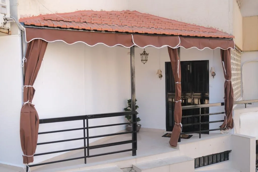 Well Decorated Apartment For Sale in Mazraat Yachouh — الصورة 8