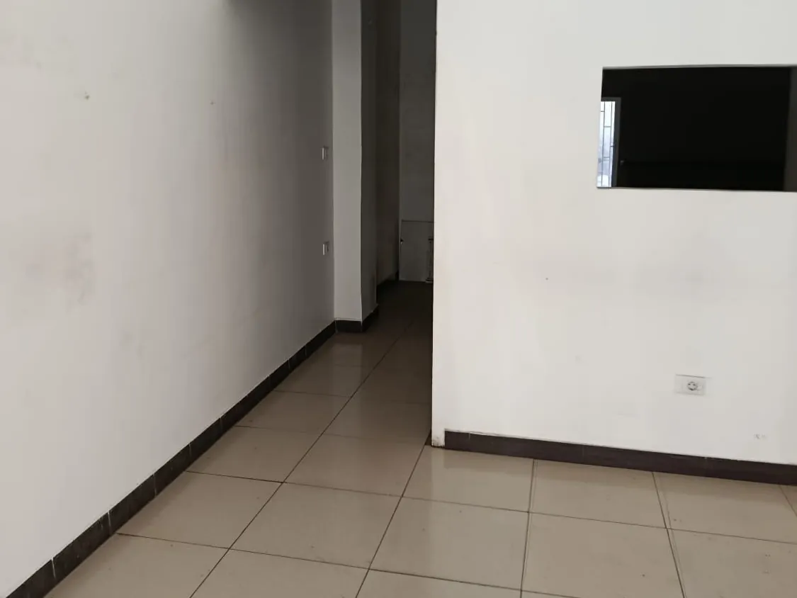 120 SQM Shop for Rent in Achrafieh, Fassouh — الصورة 7