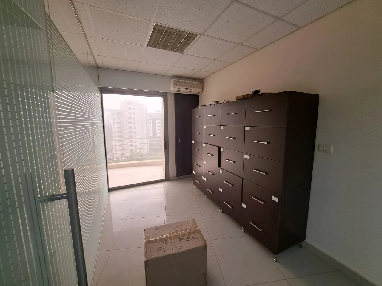 Spacious Office for Rent in Dekweneh — الصورة 7