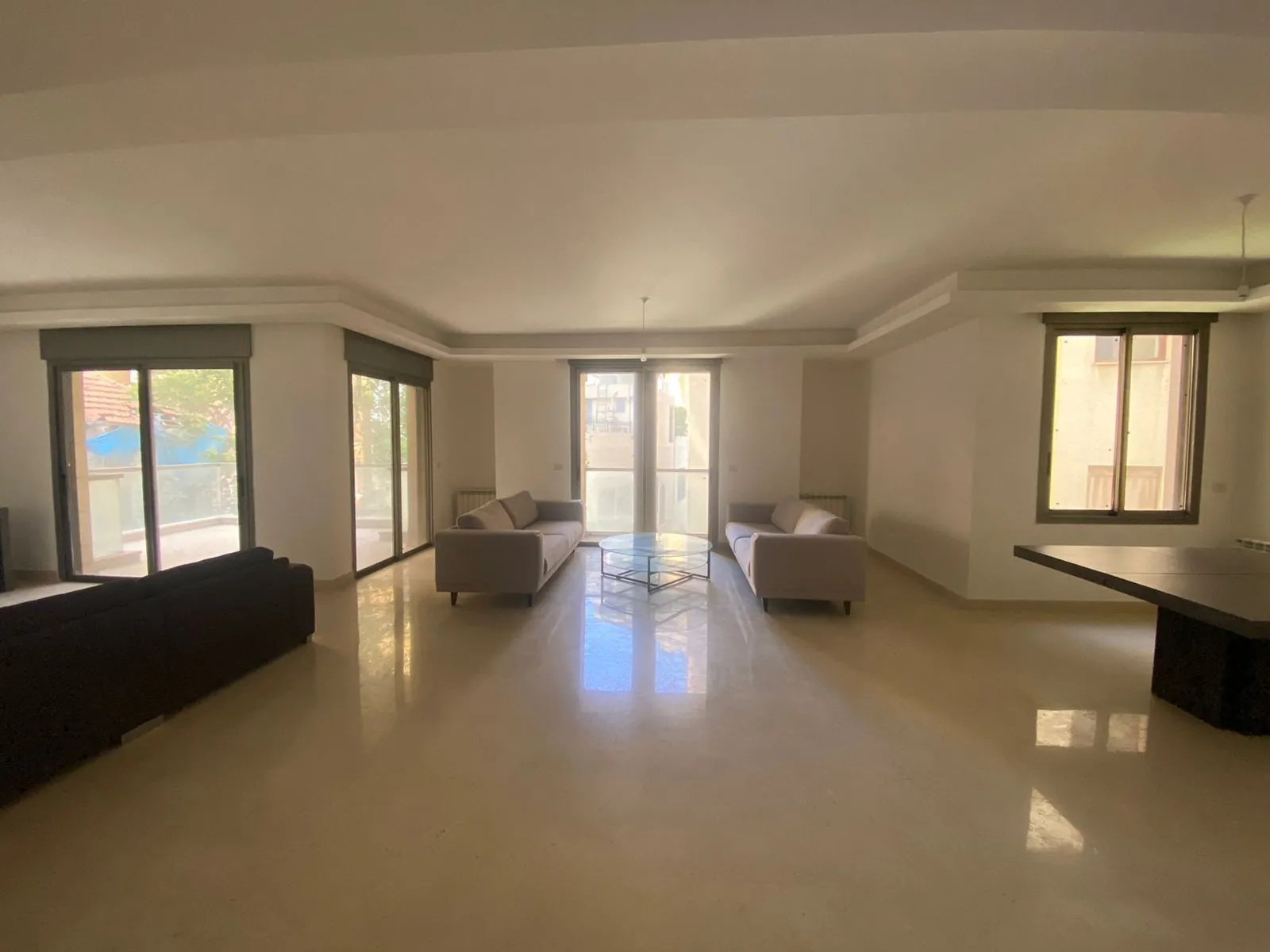 Furnished Apartment for Rent in Gemmayzeh — الصورة 2