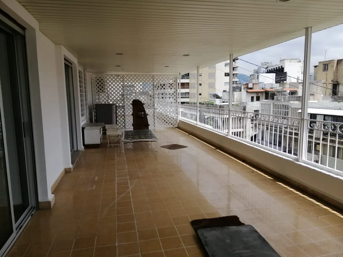 Spacious Apartment for Rent in Sassine, Achrafieh — الصورة 2