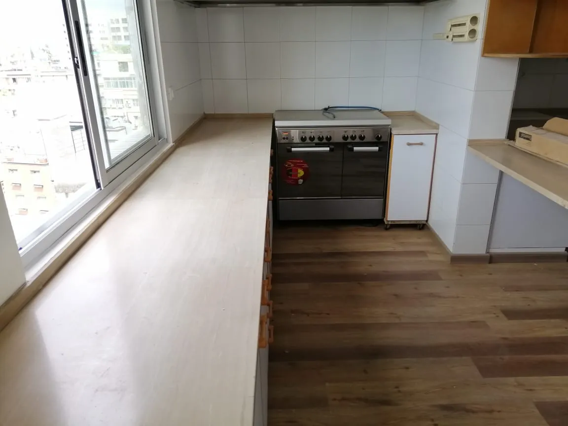 Spacious Apartment for Rent in Sassine, Achrafieh — الصورة 5