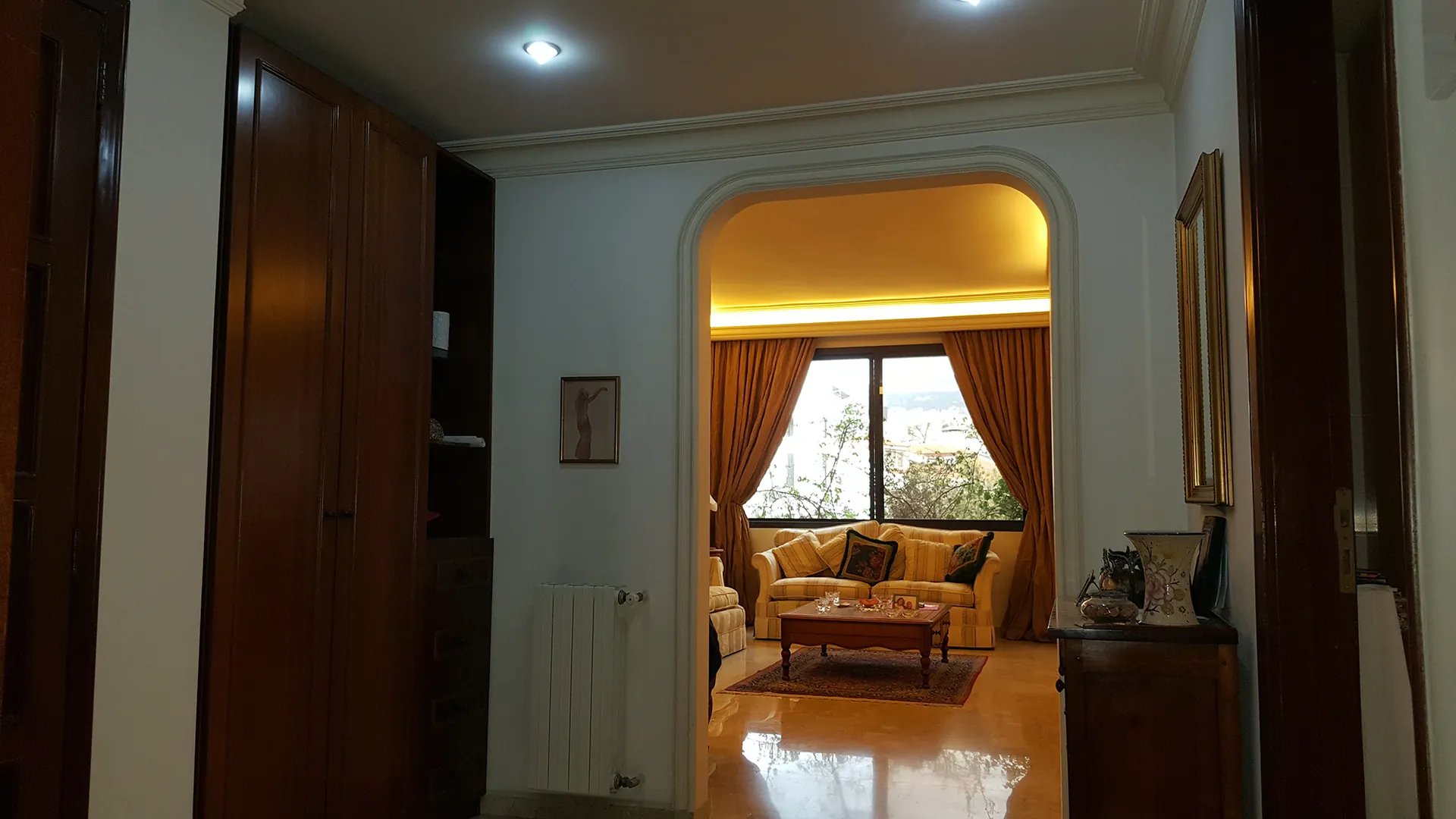 Spacious Apartment For Rent In A Luxurious Street in Mar Takla — الصورة 2