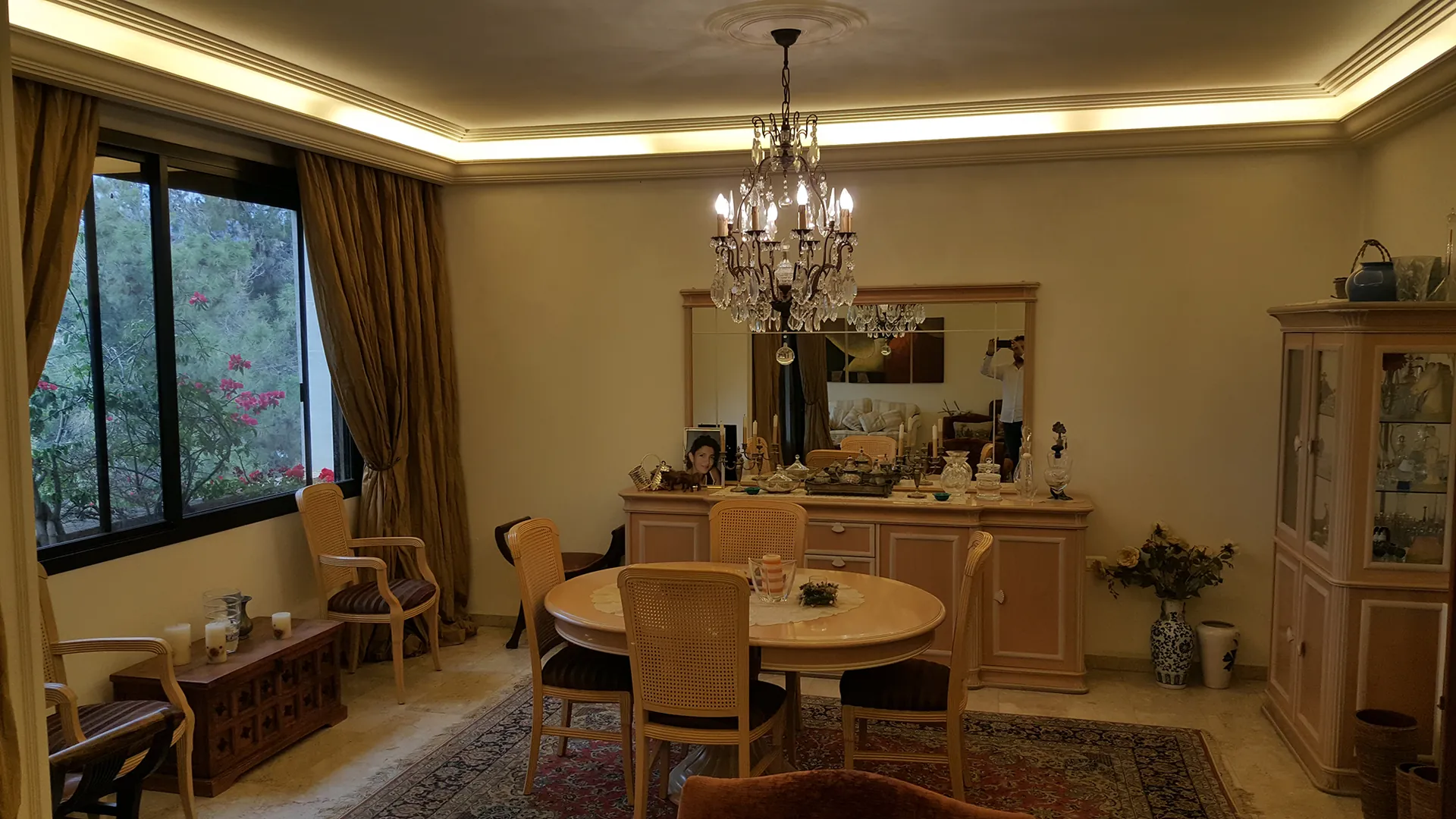 Spacious Apartment For Rent In A Luxurious Street in Mar Takla — الصورة 3