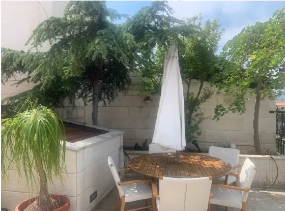 Luxurious Duplex In Monteverde For Sale With A Terrace Overlooking A View — الصورة 3