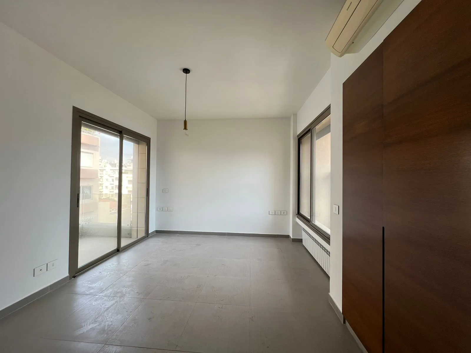 3-Bedroom Apartment for Sale In Achrafieh, Sioufi — الصورة 6