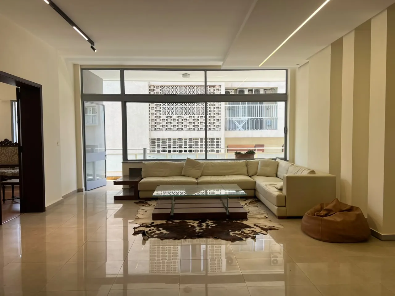 Semi-Furnished Apartment For Rent In Achrafieh Sassine — photo 2