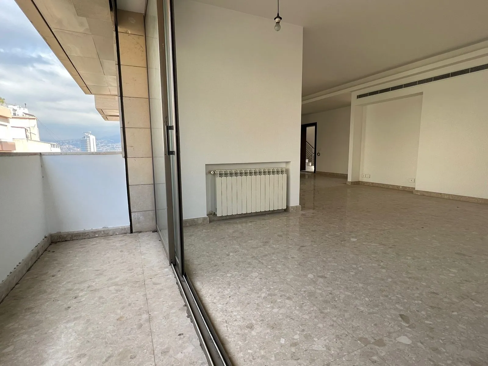 Bright Apartment For Rent In Achrafieh, Sioufi — photo 2
