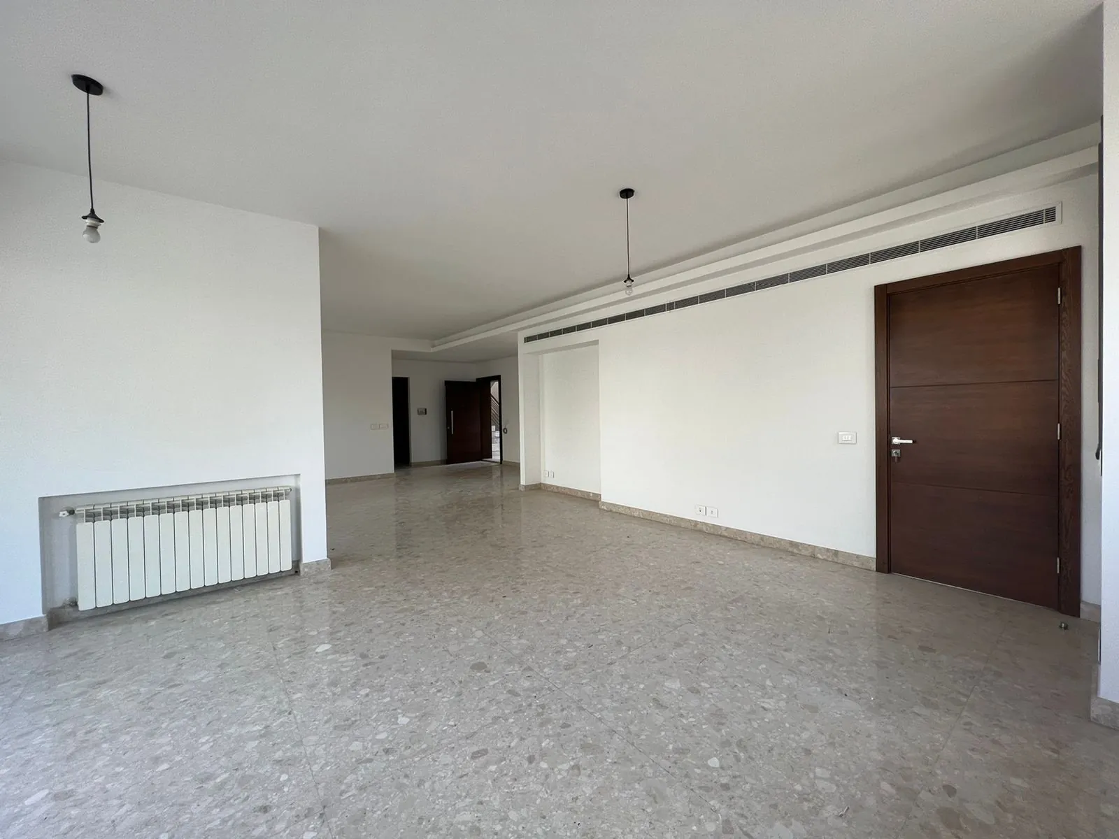 Bright Apartment For Rent In Achrafieh, Sioufi — photo 3