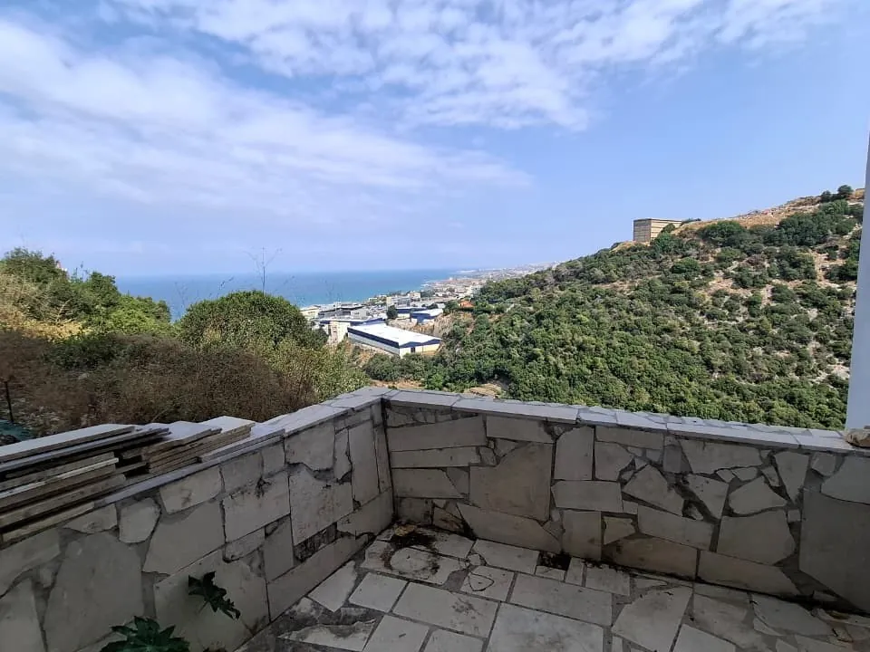 Apartment With Terrace & Beautiful View for Rent in Fidar — الصورة 2