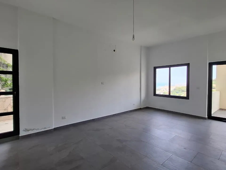 Apartment With Terrace & Beautiful View for Rent in Fidar — الصورة 5