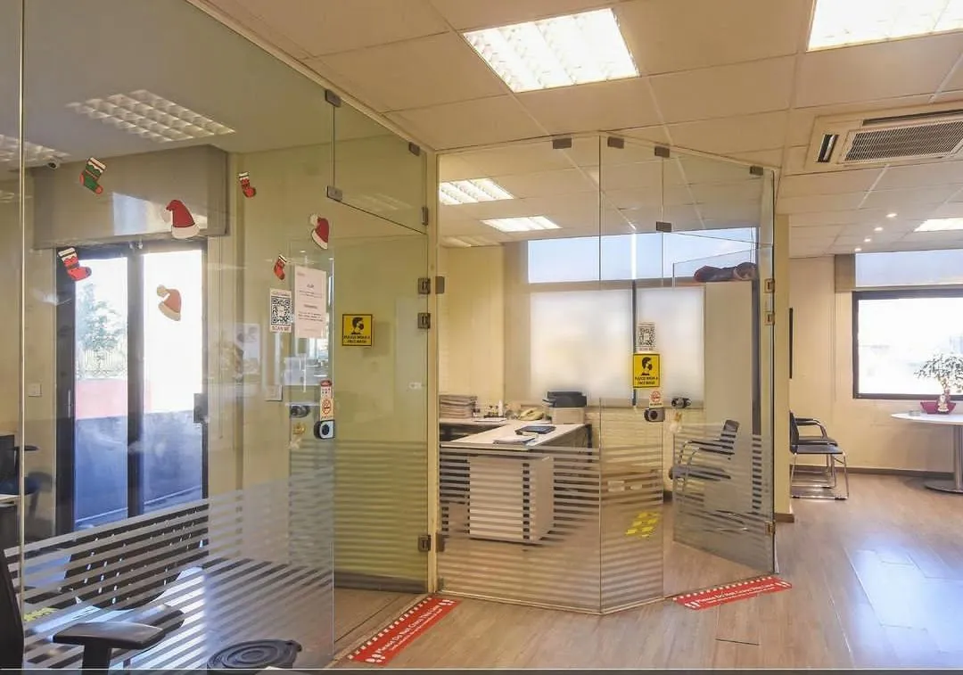 Spacious Office for Rent in Jisr El Bacha — الصورة 5