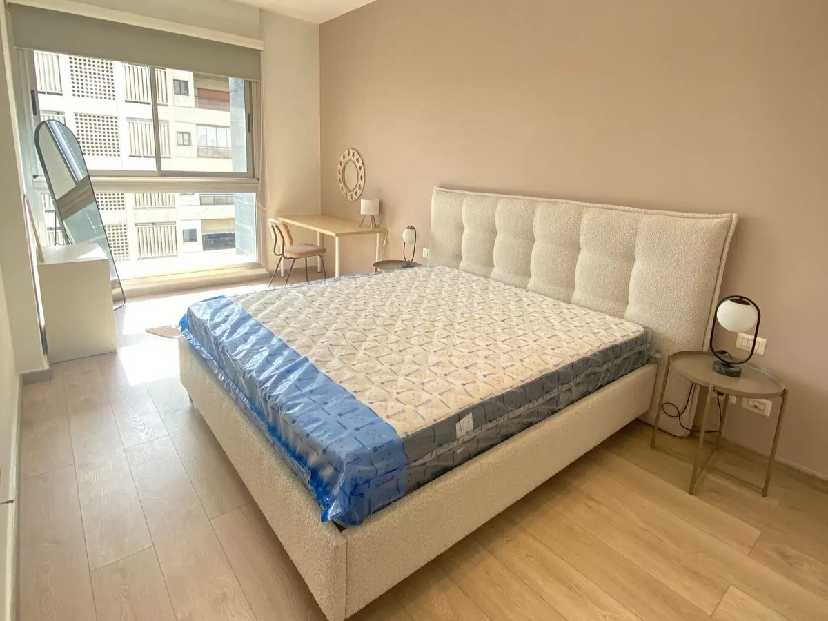 Unfurnished 3-Bedroom Apartment for Sale in Achrafieh, Sodeco — الصورة 9