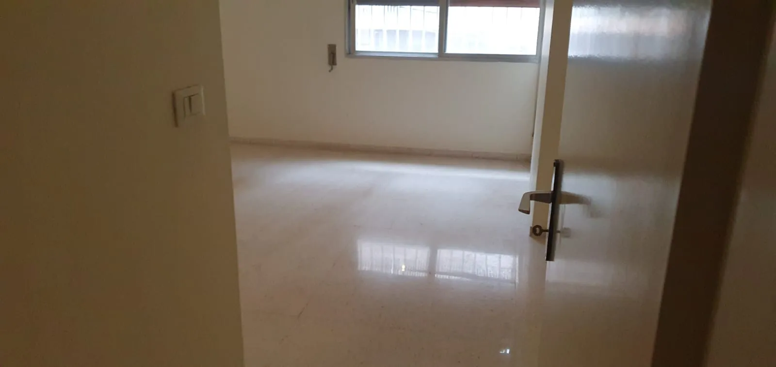 3,080 SQM Building For Sale in Koraytem — الصورة 3