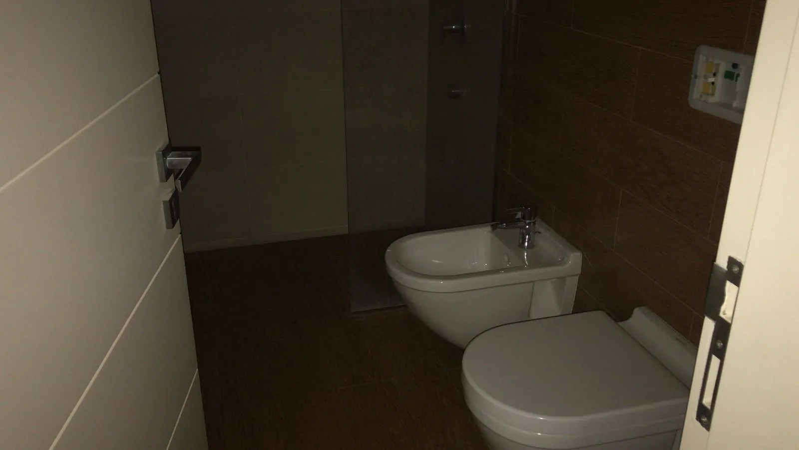 Furnished 1-Bedroom Apartment with Terrace for Rent Down Town — photo 8