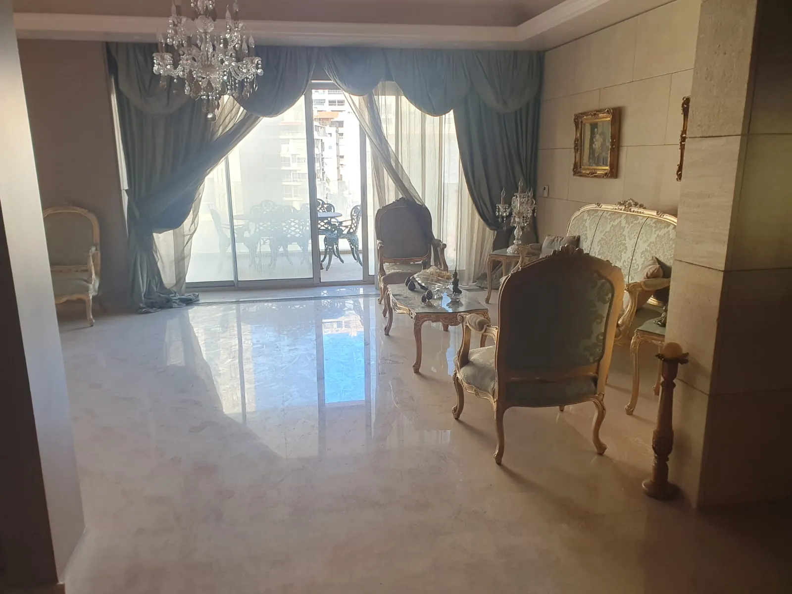 Furnished Apartment for Sale in Ain El Tineh — الصورة 2