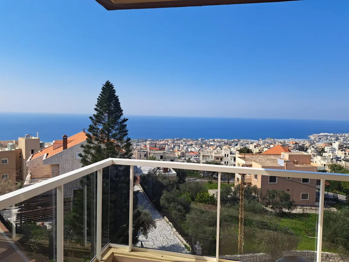 Fully Furnished Apartment with a beautiful sea view for Rent in Blat, Jbeil — الصورة 2