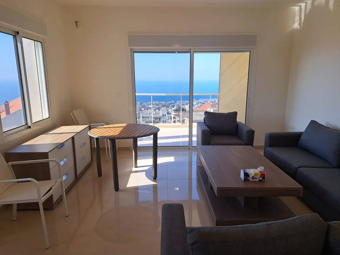 Fully Furnished Apartment with a beautiful sea view for Rent in Blat, Jbeil — الصورة 3